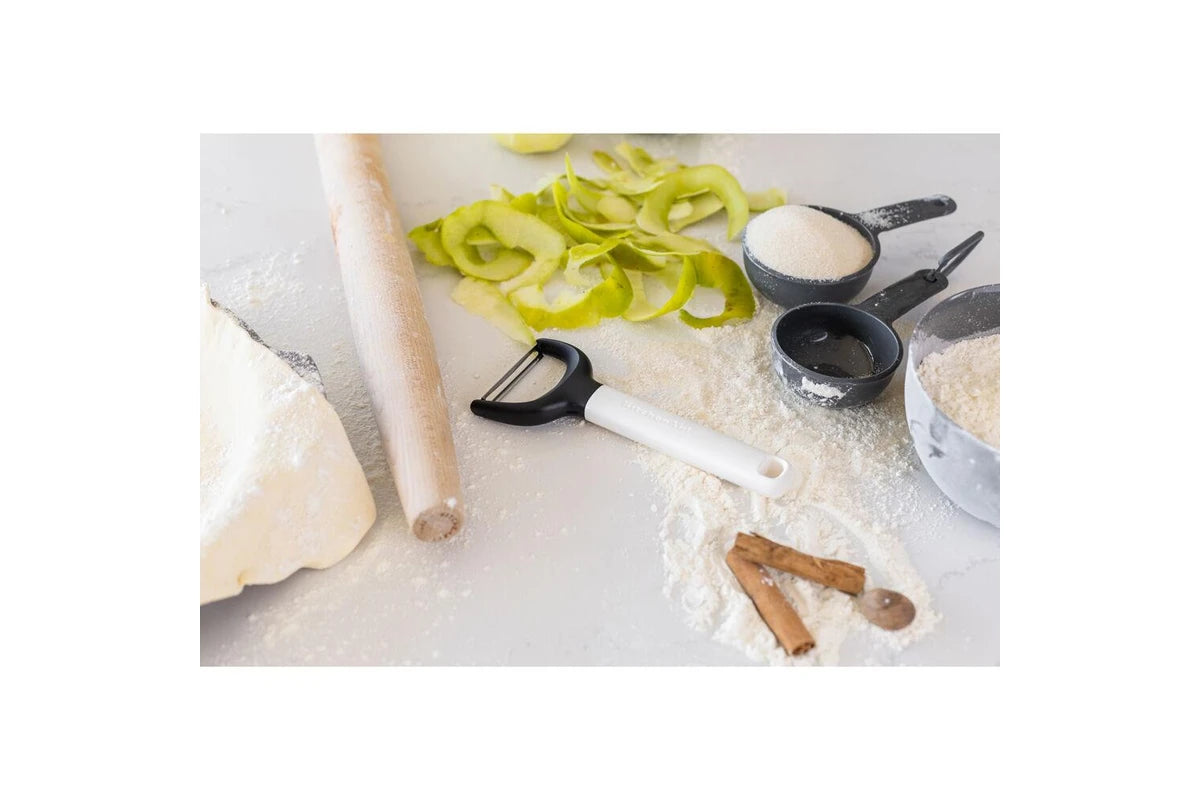 Vegetable Y-Peeler Cooking
