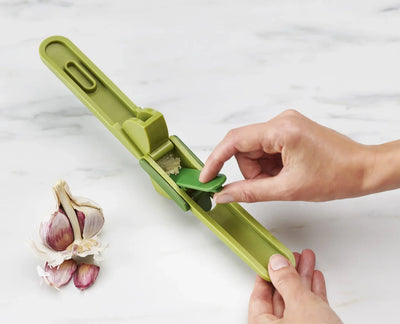 garlic press